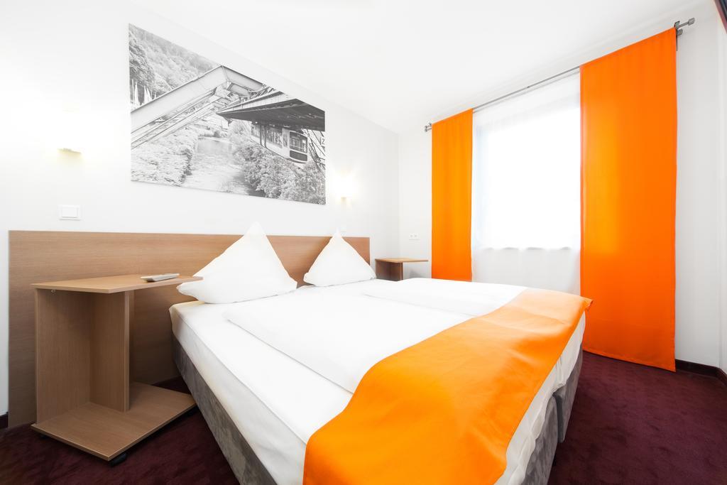 Mcdreams Hotel Wuppertal City Ngoại thất bức ảnh