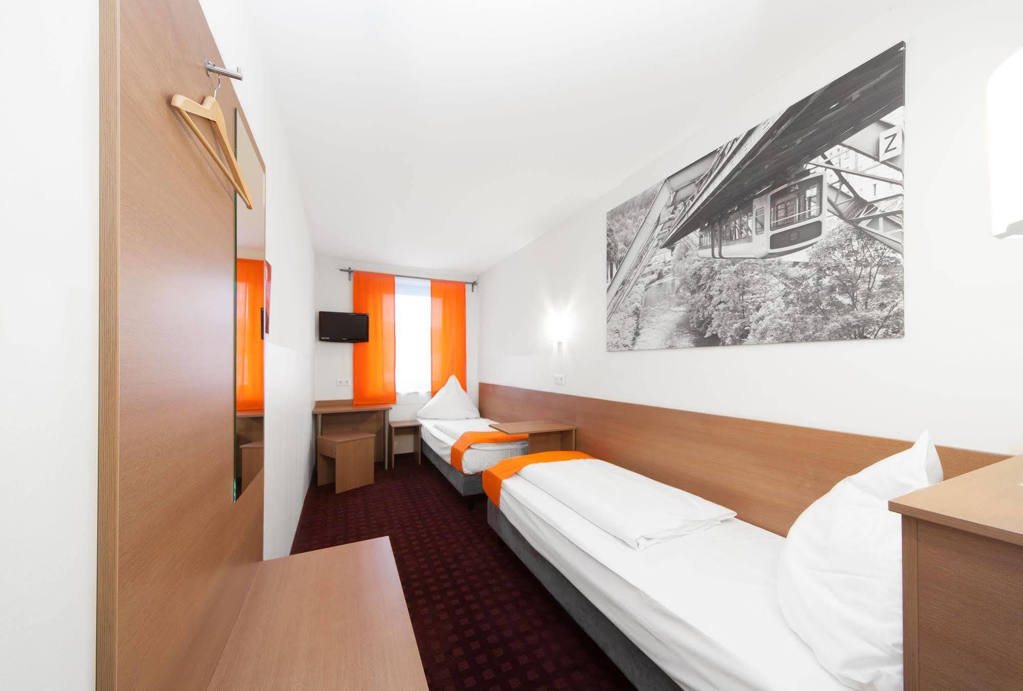 Mcdreams Hotel Wuppertal City Ngoại thất bức ảnh