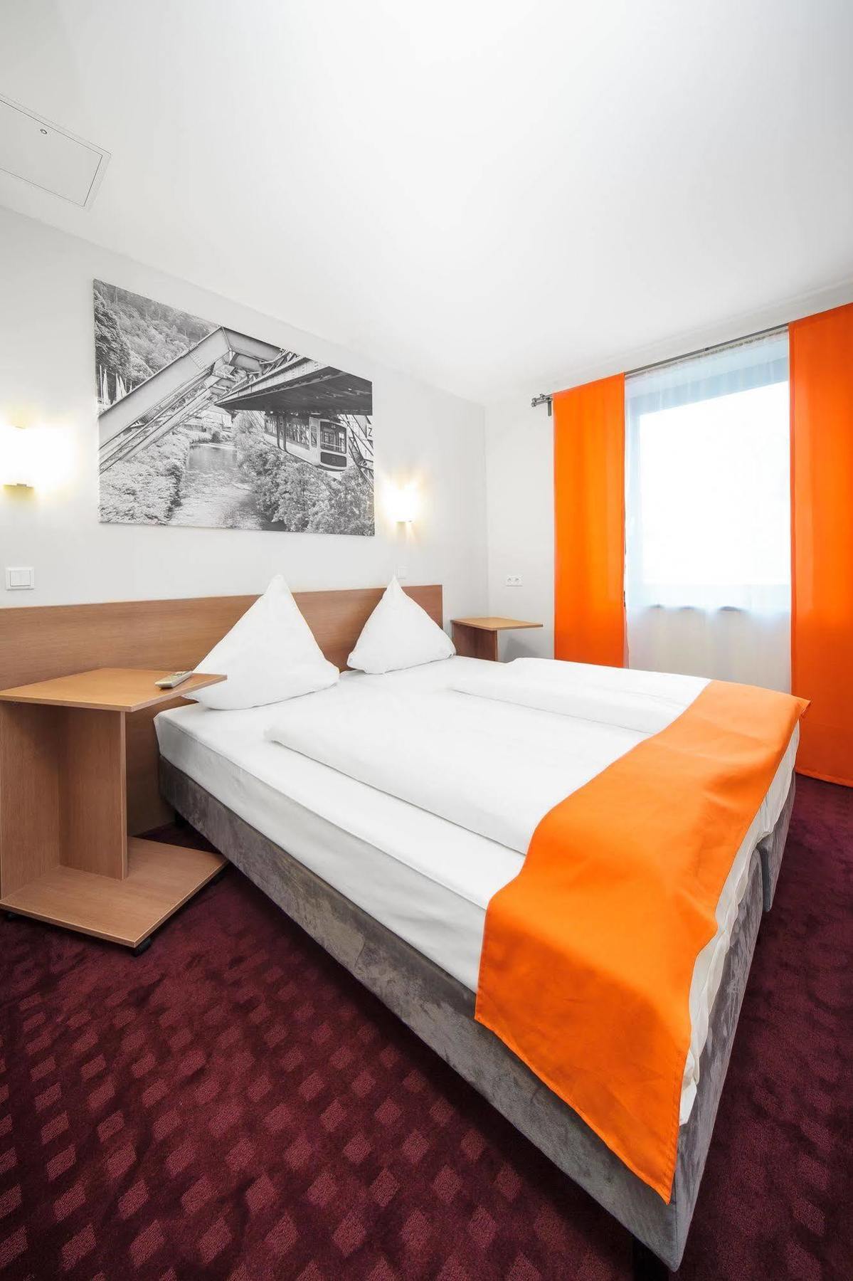 Mcdreams Hotel Wuppertal City Ngoại thất bức ảnh